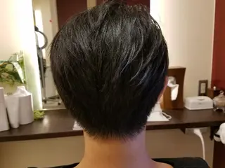 ショート 麻里 杏彩のヘアスタイル