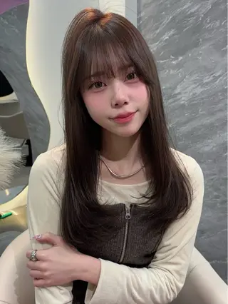 ロング カラー パーマ ヘアアレンジ 🤍韓国風レイヤー/ 艶髪🤍鳥越美羽のヘアスタイル