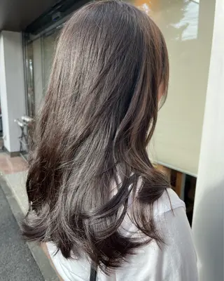 ロング カラー レイヤーカット🌈 透明感カラー🌷ユリのヘアスタイル