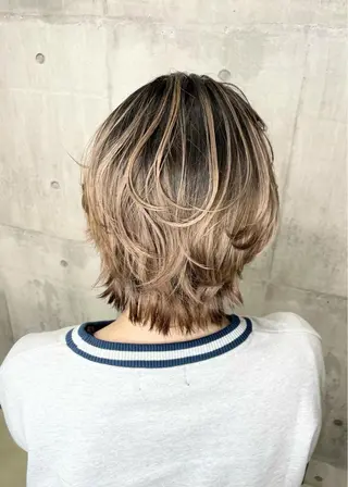 ショート カラー LUXBE LUCE ひなののヘアスタイル