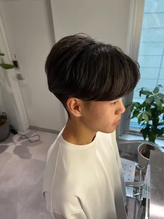 ショート パーマ メンズ 高橋 周のヘアスタイル