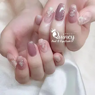 ネイル Quincy ネイル&アイラッシュのマツエク・マツパデザイン