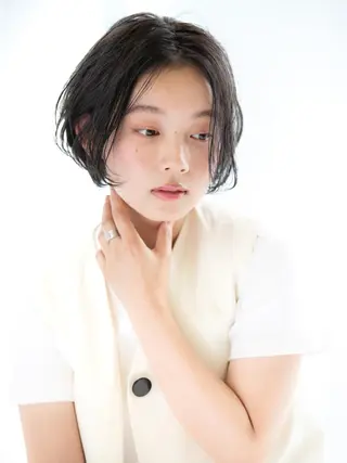 ショート カラー レイヤーカット✂️ 横浜No1♡下鳥翔子のヘアスタイル