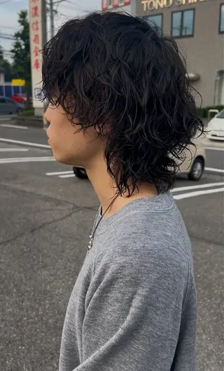 パーマ メンズ tote. 成瀬晃のヘアスタイル