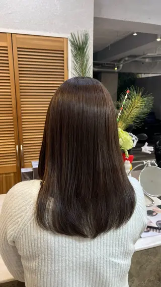 セミロング 透明感カラー🕊🤍 アサノ マユのヘアスタイル