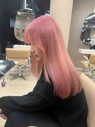 セミロング 💛透明感ハイトーン /ブリーチ縮毛💛のヘアスタイル