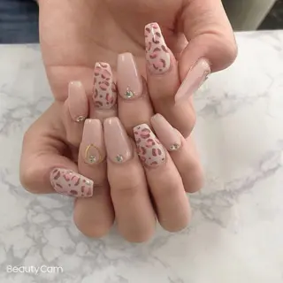 ネイル Minoan Tのネイルデザイン