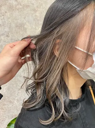 ミディアム piLLon 心斎橋のヘアスタイル