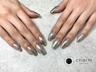 ネイル ネイルルーム チャームのネイルデザイン