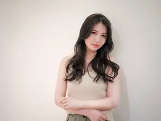 ロング 山下 凪澄のヘアスタイル