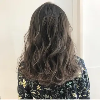 ロング カラー マツエク・マツパ 女性専用サロン梅田 髪質改善カラーakiのヘアスタイル