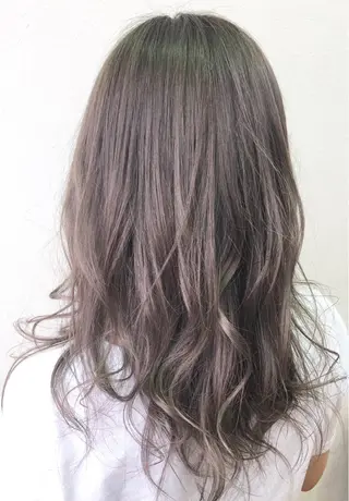 カラー ダブルスキルエクステ /羽エクステ白石宇由のヘアスタイル