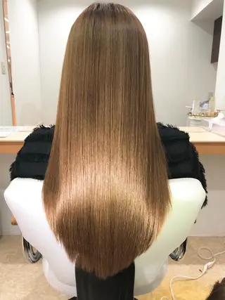 ロング 服部 樹季のヘアスタイル
