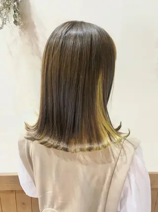 ミディアム カラー 坂江 亜也佳のヘアスタイル