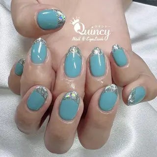 ネイル Quincy ネイル&アイラッシュのマツエク・マツパデザイン