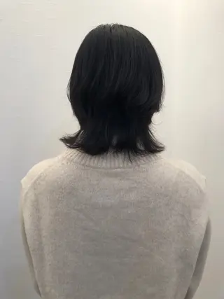 ミディアム ツノガイ エリのヘアスタイル