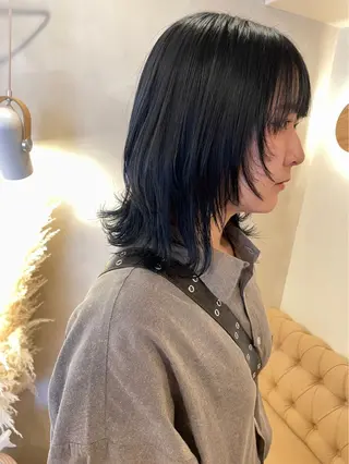 ミディアム パーマ職人DAIKI ツイスパ/波巻きのヘアスタイル