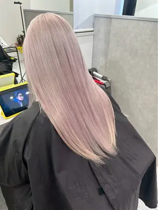 ロング カラー ハイトーン🪼派手髪 mahoのヘアスタイル