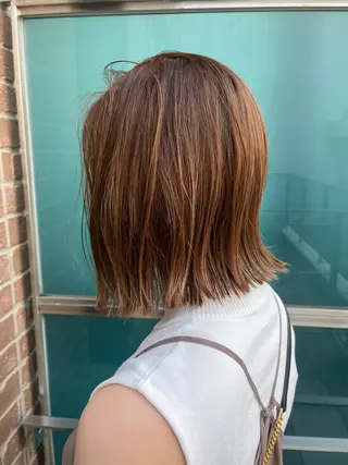 ミディアム カラー 久木原 ゆりのヘアスタイル