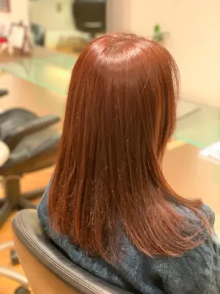 ミディアム カラー ヘアアレンジ 秋葉 一郎のヘアスタイル