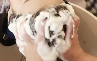 ロング メンズ レイヤー・波巻き RYOSUKEのヘアスタイル