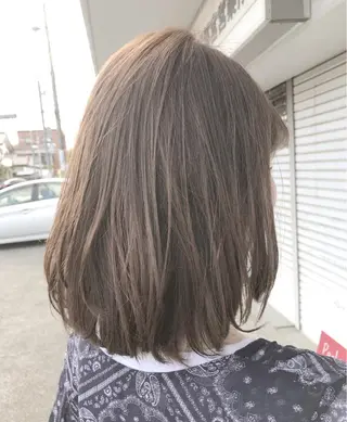 ミディアム カラー レイヤーカット匠 イソザキノリユキのヘアスタイル