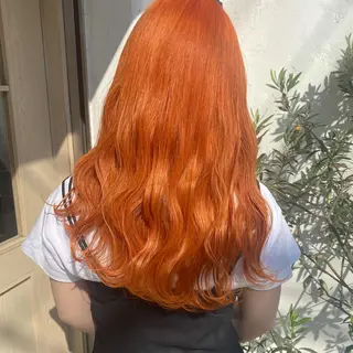 カラー hana ROCCO3rdのヘアスタイル