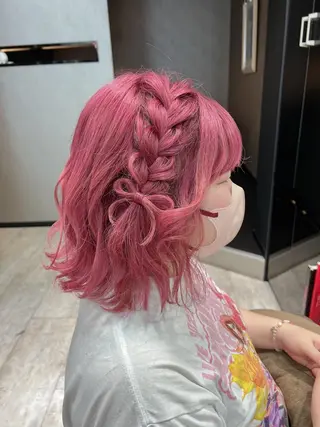 ミディアム 伊藤 栄子のヘアスタイル