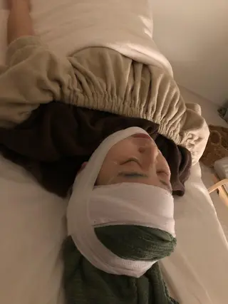 ショート カラー ヘアアレンジ メンズ ネイル マツエク・マツパ 頭痛•小顔専門 温ヘッド【jiu】のエステ・リラクイメージ