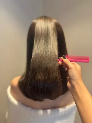 セミロング カラー 髪質改善カラー ベージュ🤎YUMEのヘアスタイル