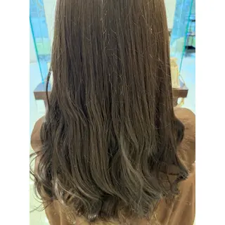 ロング ASAKI Earthのヘアスタイル