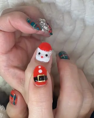 ネイル SINCERELY シンシアリー🌈のネイルデザイン