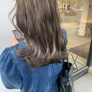 ミディアム カラー Lino by hoNuaのヘアスタイル