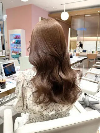 ロング カラー ヘアアレンジ 🤎小顔レイヤー /ベージュ🤎友香のヘアスタイル