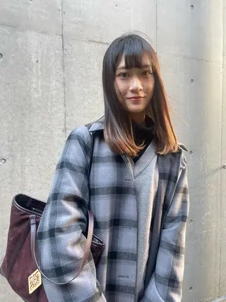 ミディアム カラー 土屋 美賀のヘアスタイル