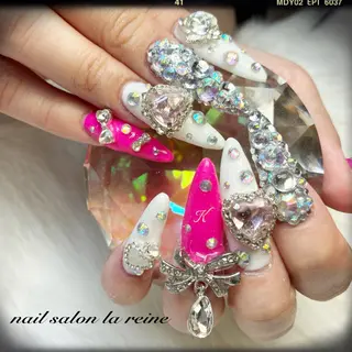 ネイル nail salon  la reine所属・nail salon la reineのネイルデザイン