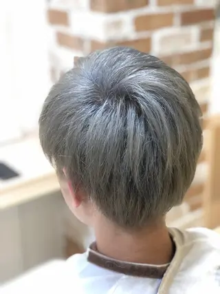 カラー メンズ SHIRATORI MITSUKIのヘアスタイル