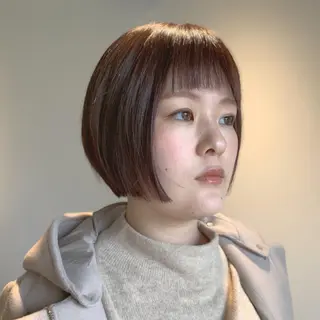 カラー コウノス マサコのヘアスタイル