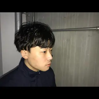 ミディアム 吉川 良太のヘアスタイル