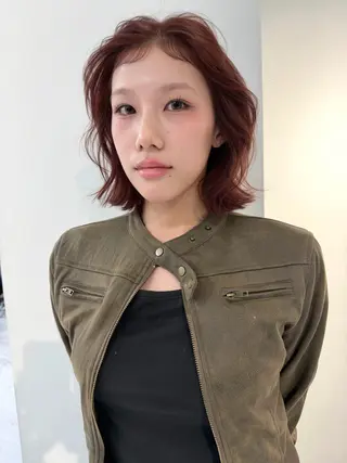 ミディアム カラー TATSUブリーチ/ ミルクティーベージュのヘアスタイル