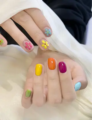 ネイル 横浜市中区曙町 ネイルE·U·Bのネイルデザイン
