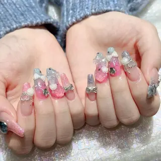 ネイル Queens テイのネイルデザイン