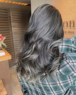 セミロング カラー レイヤー/顔まわり 縮毛矯正/月城宏清のヘアスタイル