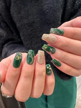 ネイル 個性派ネイル 🌼 ハルカ ♡の眉毛・アイブロウイメージ