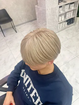 ショート 🦋ハイトーン🦋 石山 希理🦋のヘアスタイル