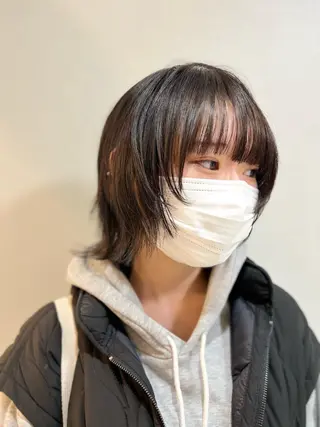 ショート ハッシュ・ウルフ🐺 小顔レイヤー松山直史のヘアスタイル
