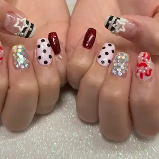 ネイル VIERU 🌈🎀💖のネイルデザイン