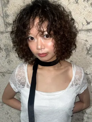 ショート パーマ ✨ブリーチカラー特化 美容師/なぎさのヘアスタイル