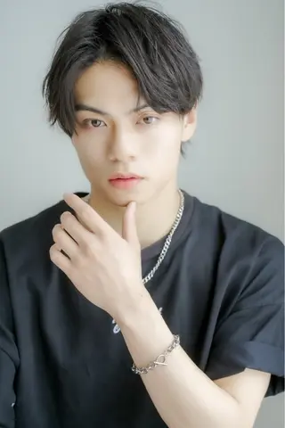 メンズ ハイブリッド美容師！ 藤井 俊壮のヘアスタイル