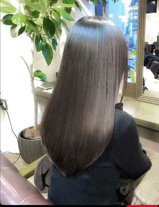 ミディアム 松本 琉衣のヘアスタイル